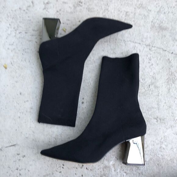 Zara stretch boots   - Picture 1 of 6